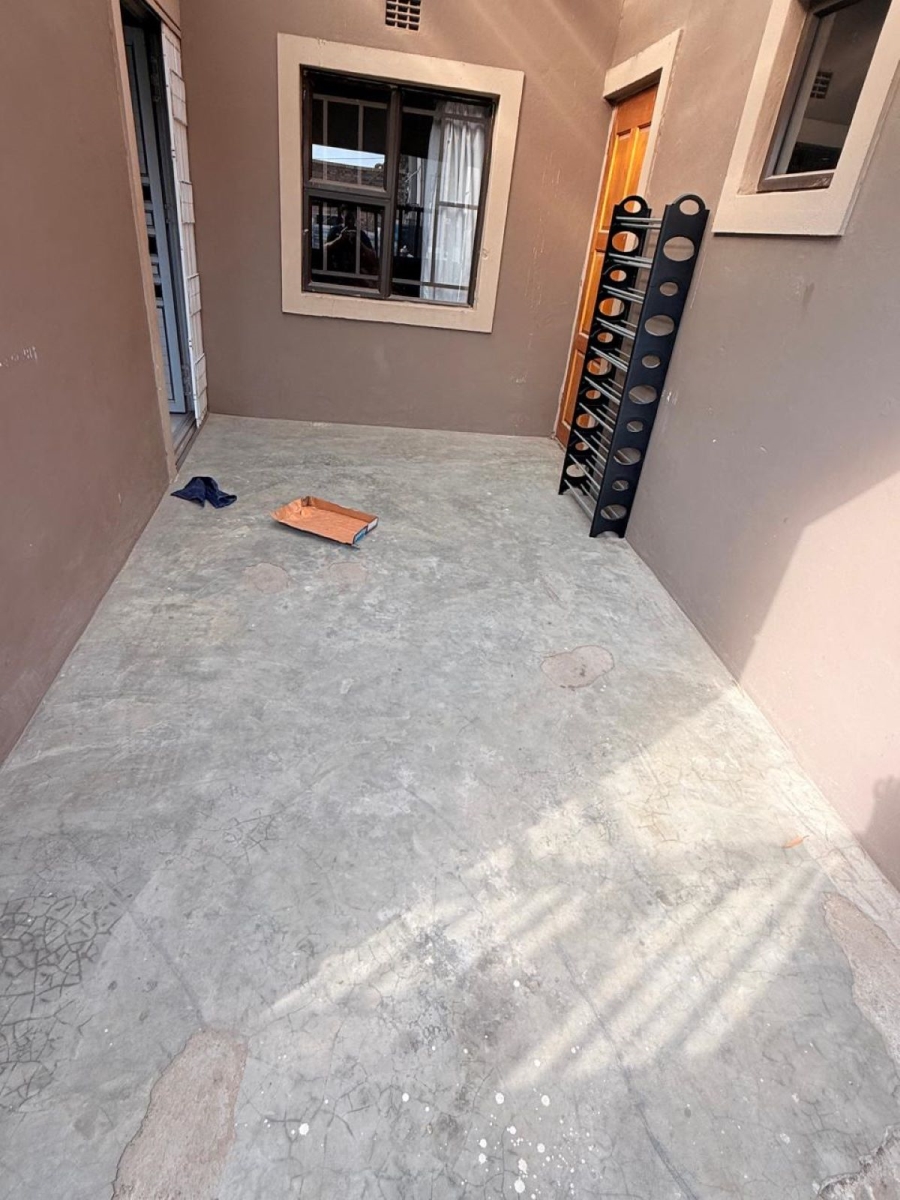 3 Bedroom Property for Sale in Nomzamo Western Cape